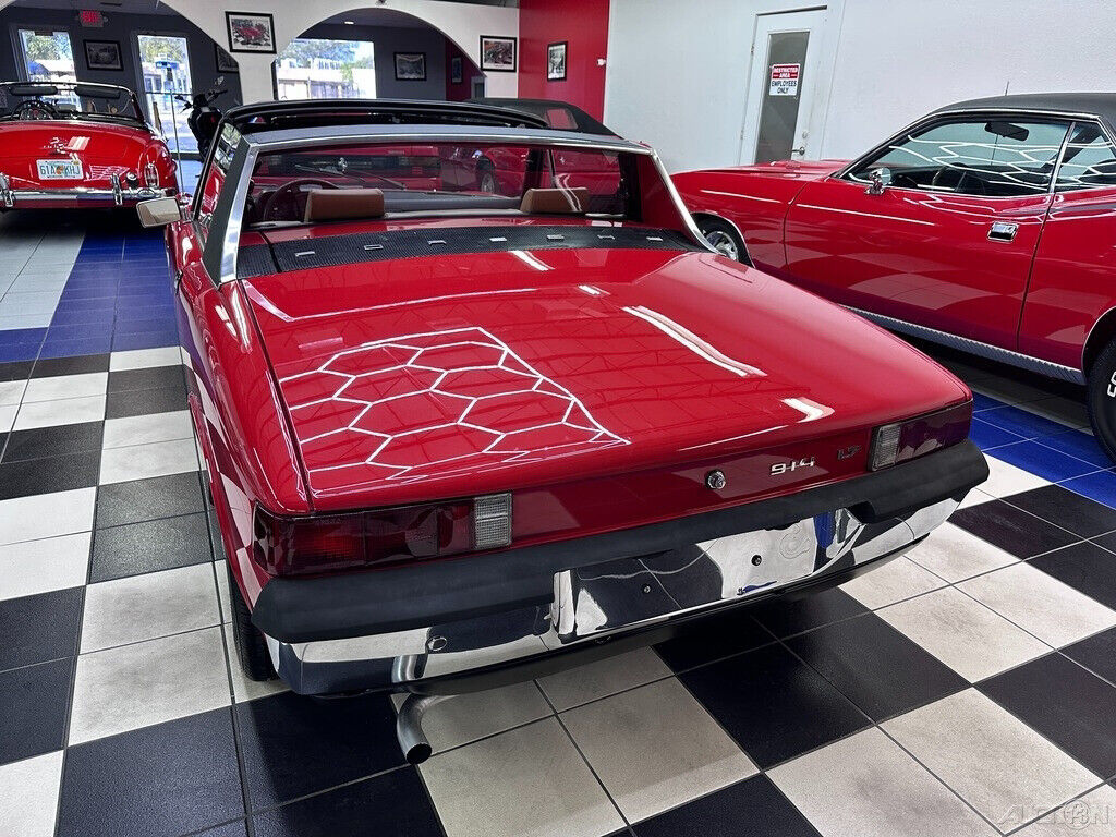 Porsche-914-1973-19