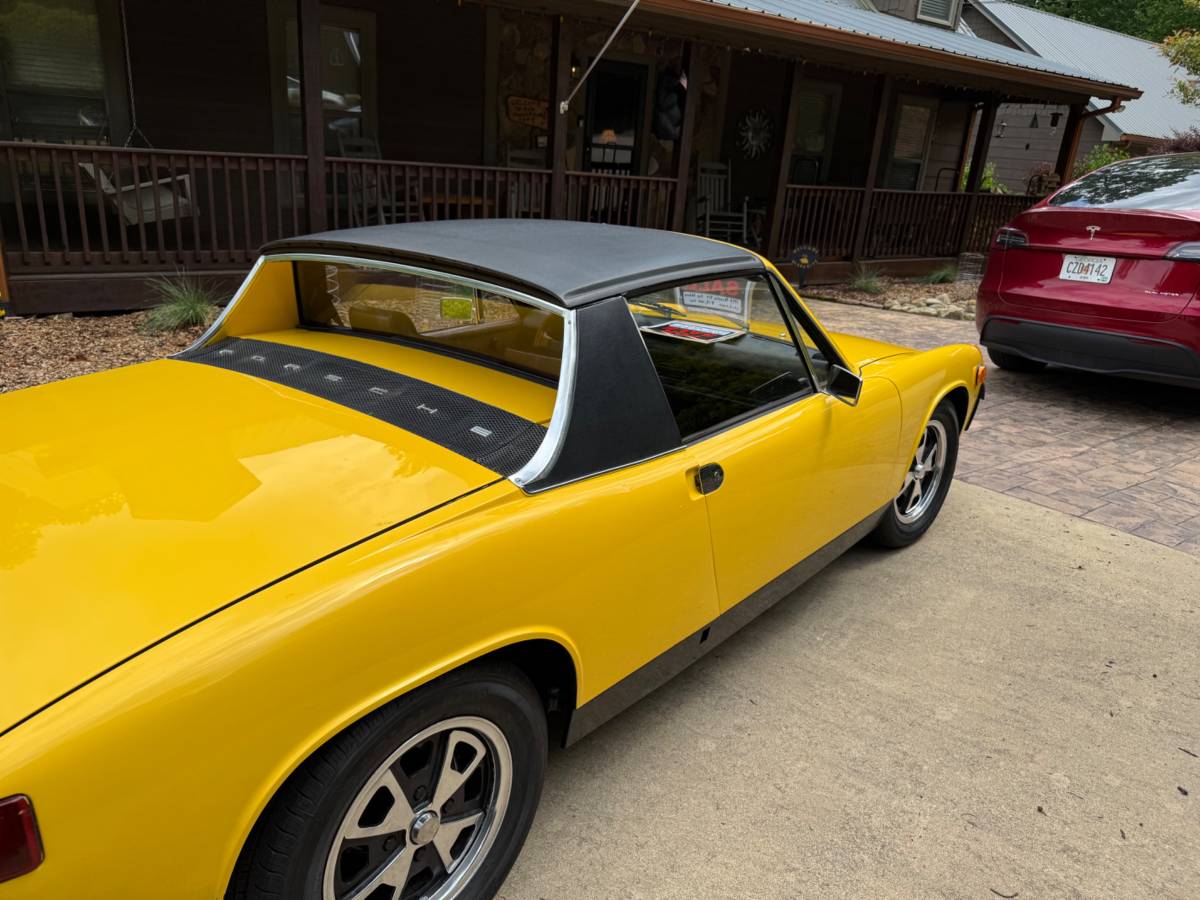 Porsche-914-targa-1973-yellow-1