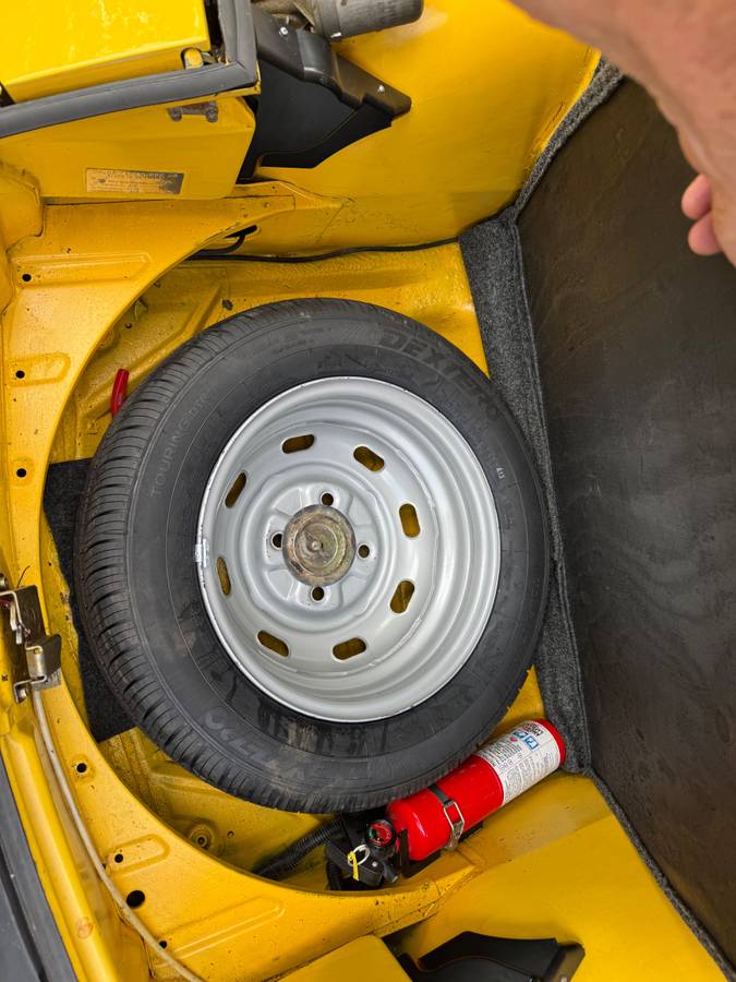 Porsche-914-targa-1973-yellow-21