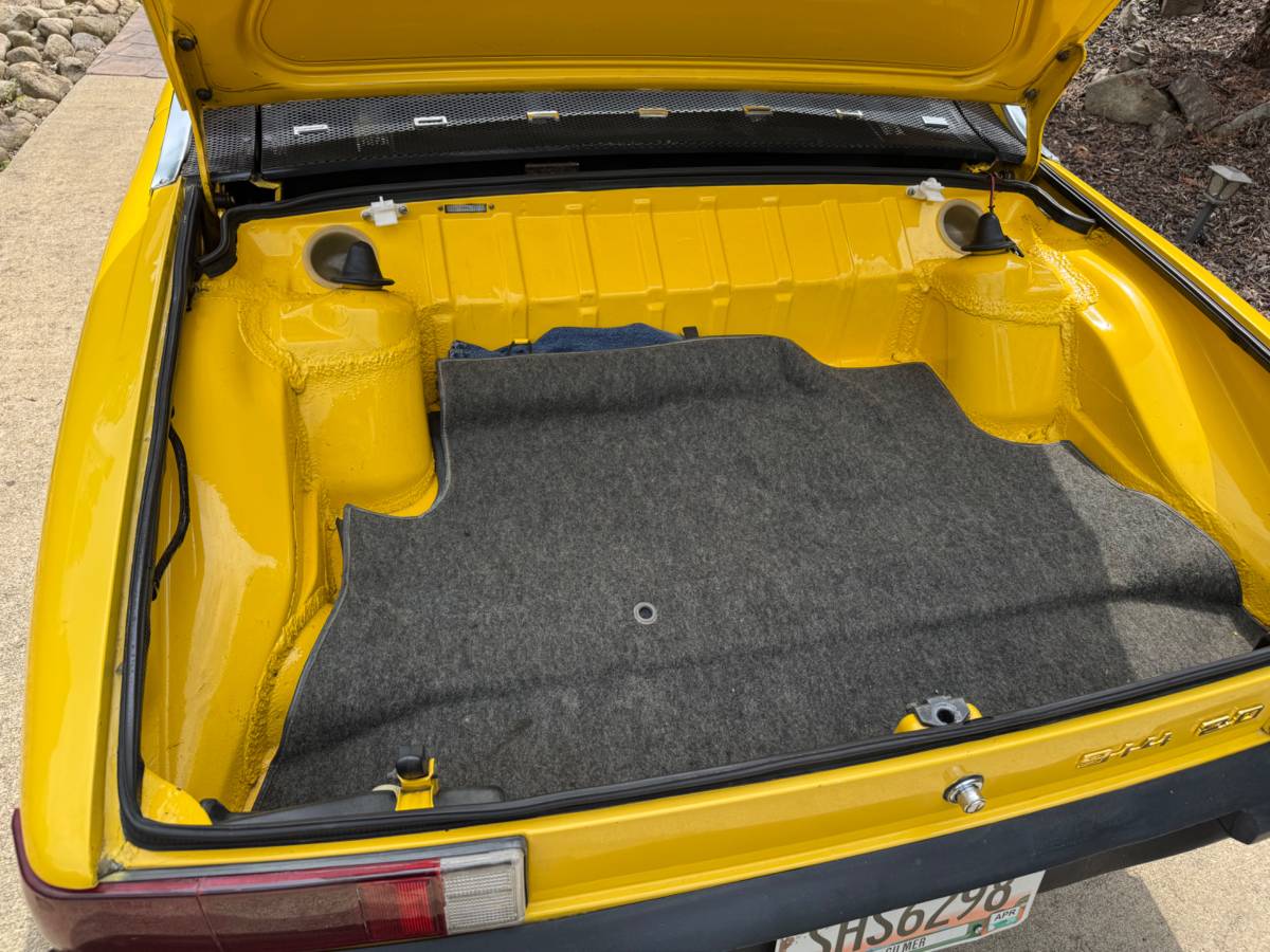 Porsche-914-targa-1973-yellow-6