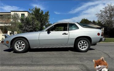 Porsche-924-1978-Coupe-10