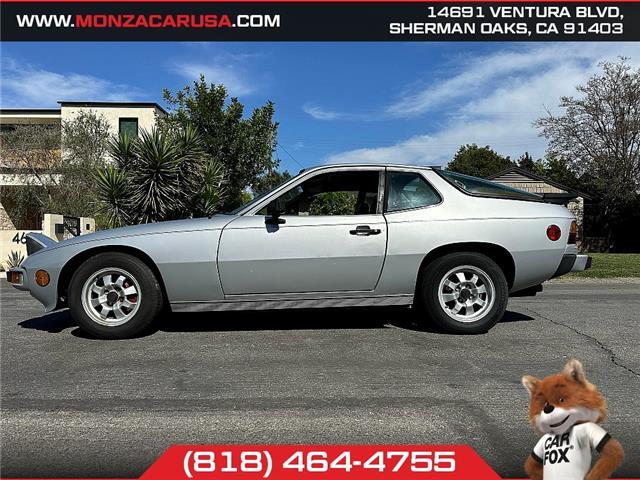 Porsche-924-1978-Coupe-10