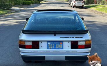 Porsche-924-1978-Coupe-2