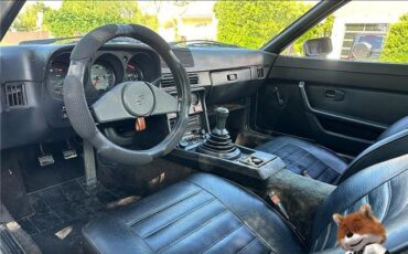Porsche-924-1978-Coupe-9