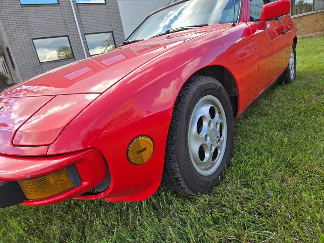 Porsche-924-1987-1