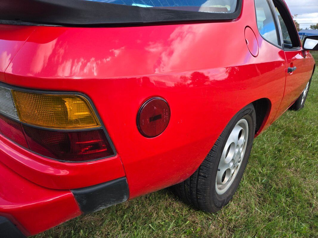 Porsche-924-1987-13