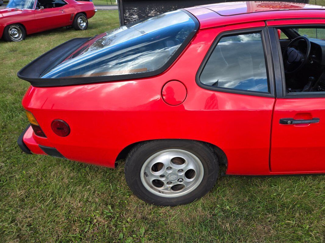 Porsche-924-1987-15