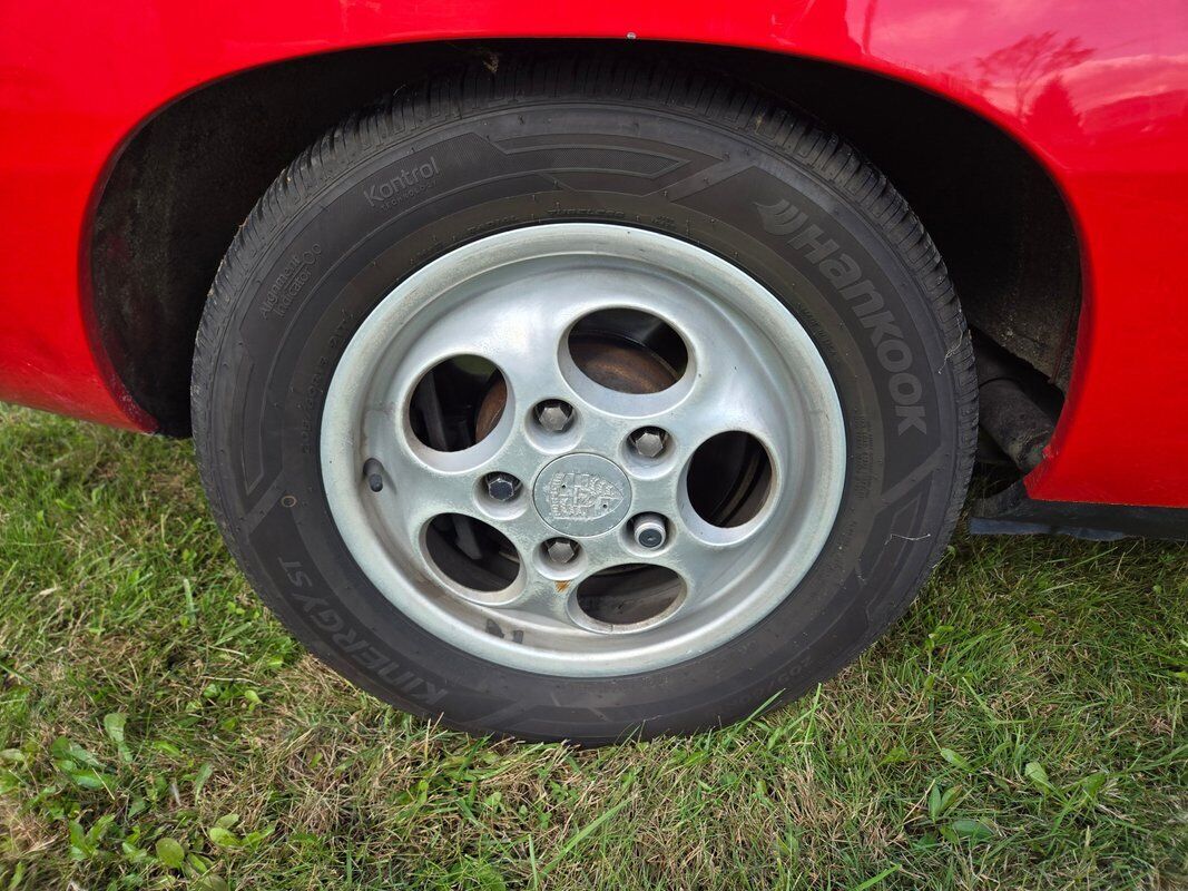 Porsche-924-1987-16