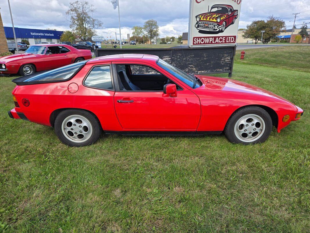 Porsche-924-1987-18