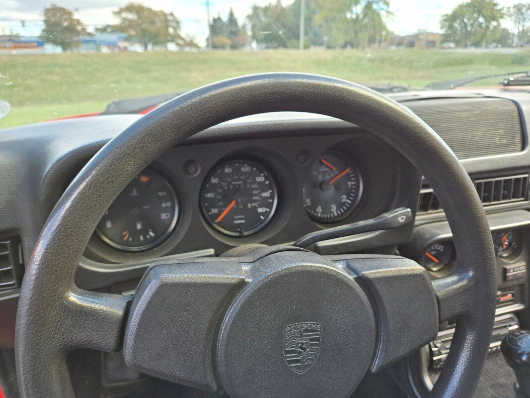 Porsche-924-1987-26