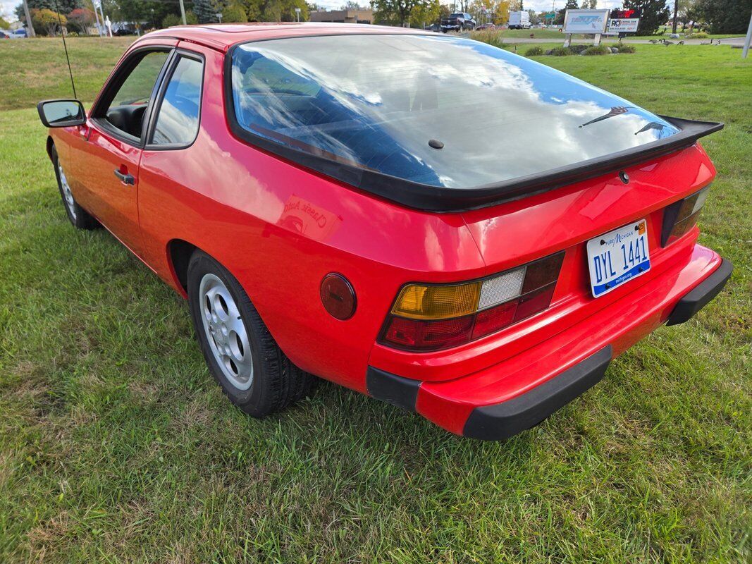 Porsche-924-1987-7