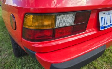 Porsche-924-1987-8