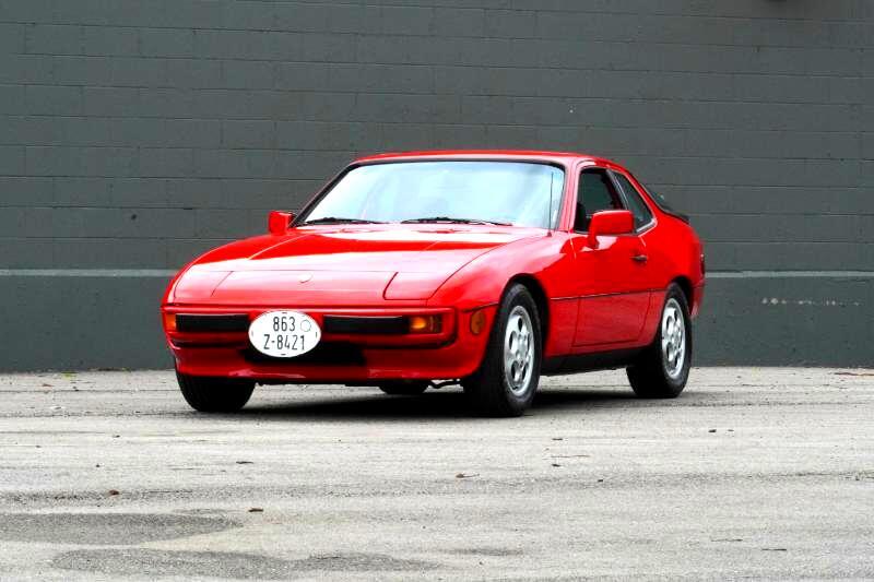 Porsche-924-1987-Coupe-10