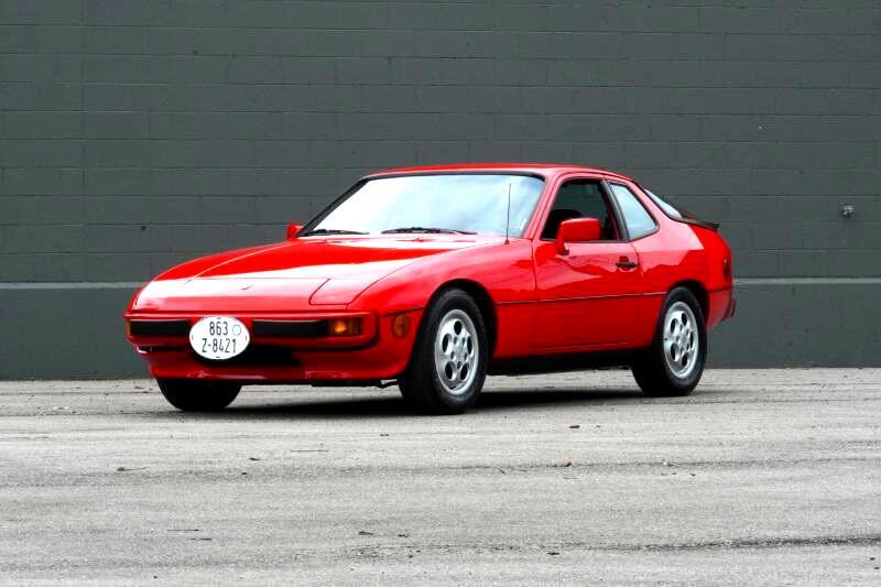 Porsche-924-1987-Coupe-11