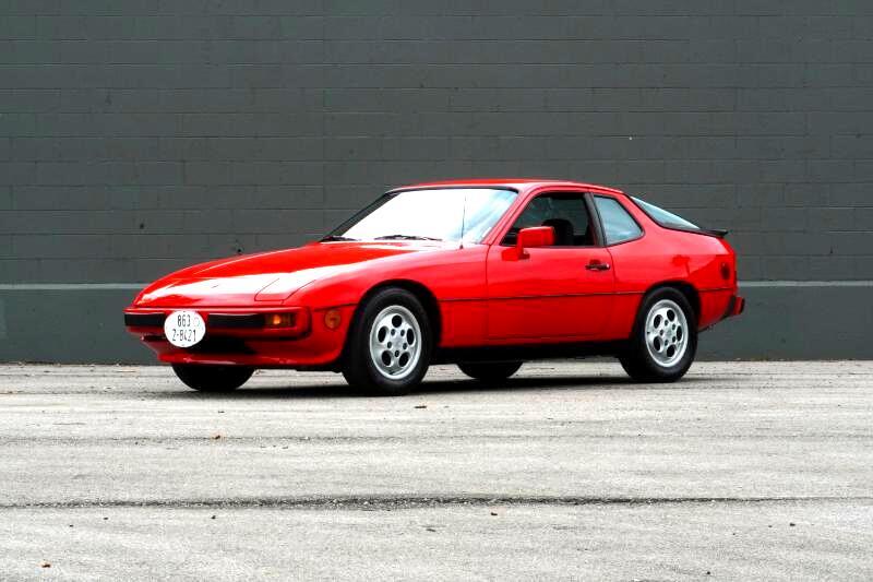 Porsche-924-1987-Coupe-12