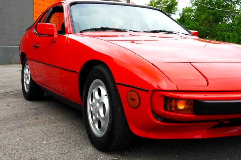 Porsche-924-1987-Coupe-20