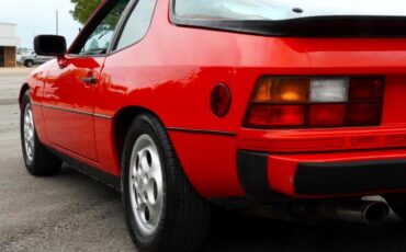Porsche-924-1987-Coupe-22
