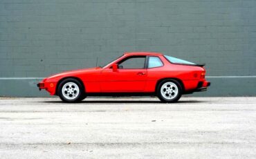 Porsche-924-1987-Coupe-23