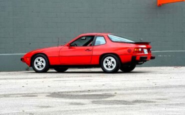 Porsche-924-1987-Coupe-34