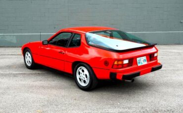 Porsche-924-1987-Coupe-35