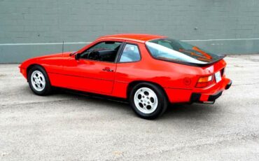 Porsche-924-1987-Coupe-36