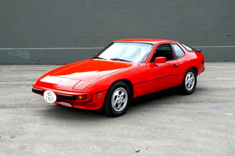 Porsche-924-1987-Coupe-8