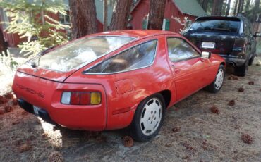 Porsche-928-1979-Coupe-3
