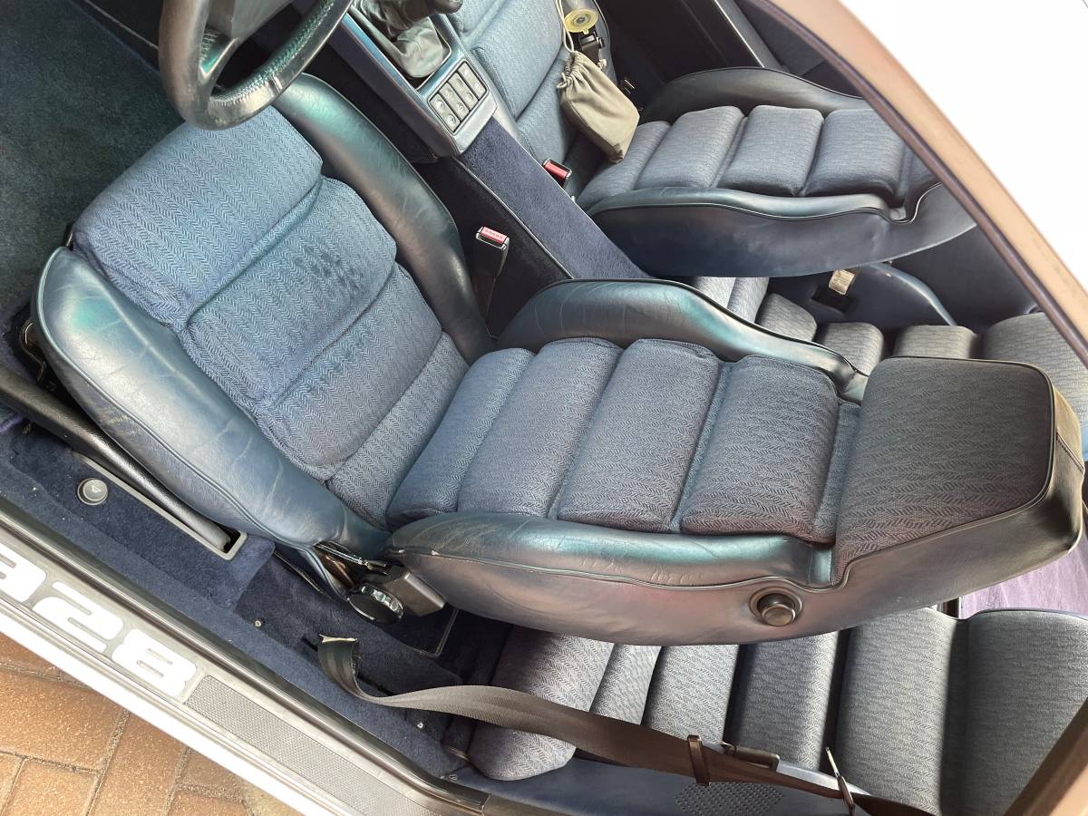 Porsche-928-1980-silver-8