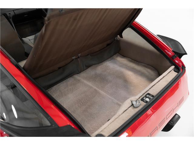 Porsche-928-1983-Coupe-10