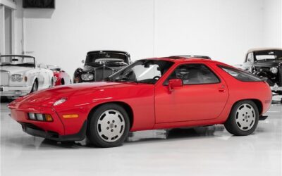 Porsche 928 1983 Coupe