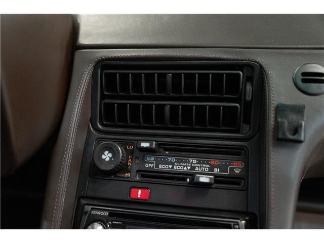 Porsche-928-1983-Coupe-17