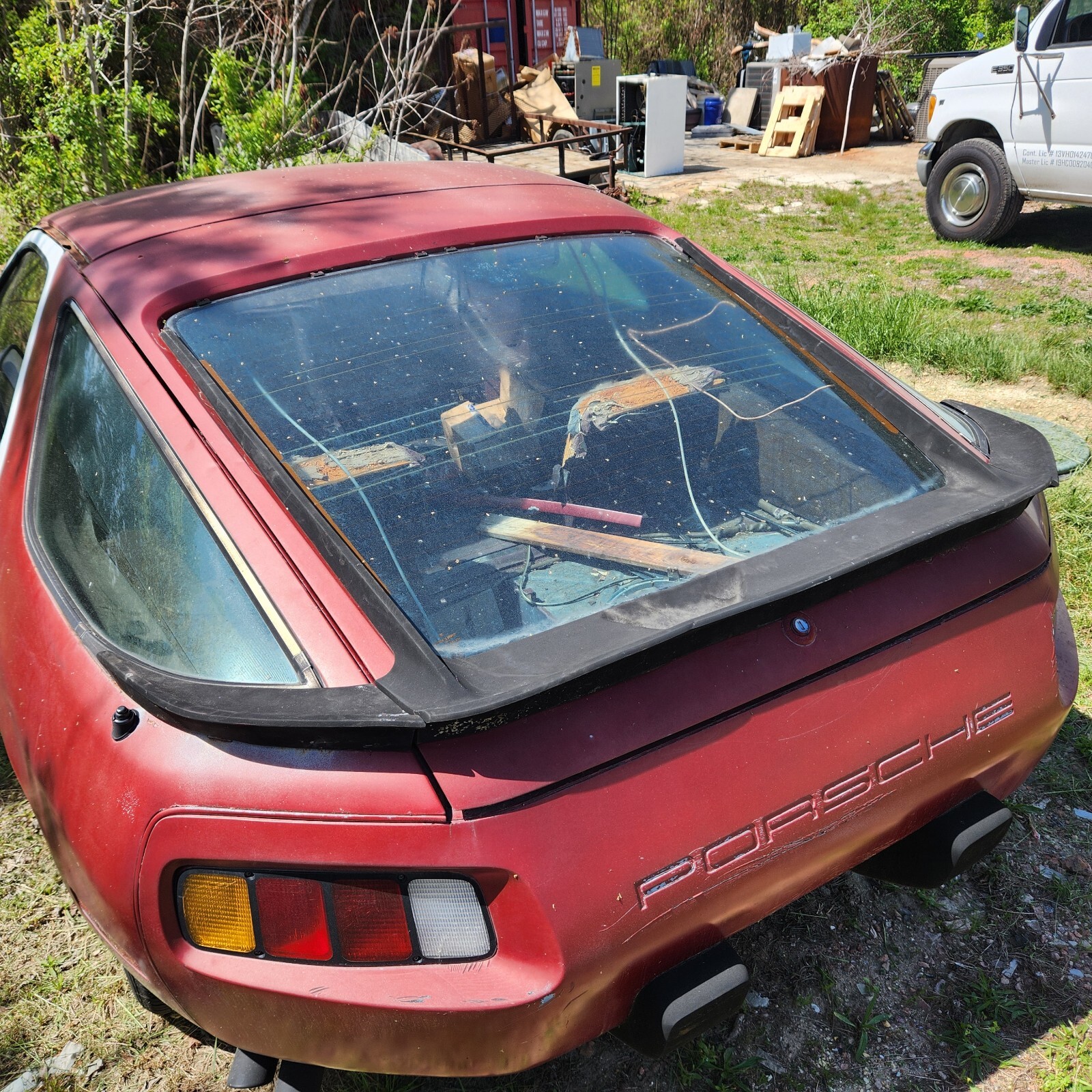 Porsche-928-1983-Coupe-3