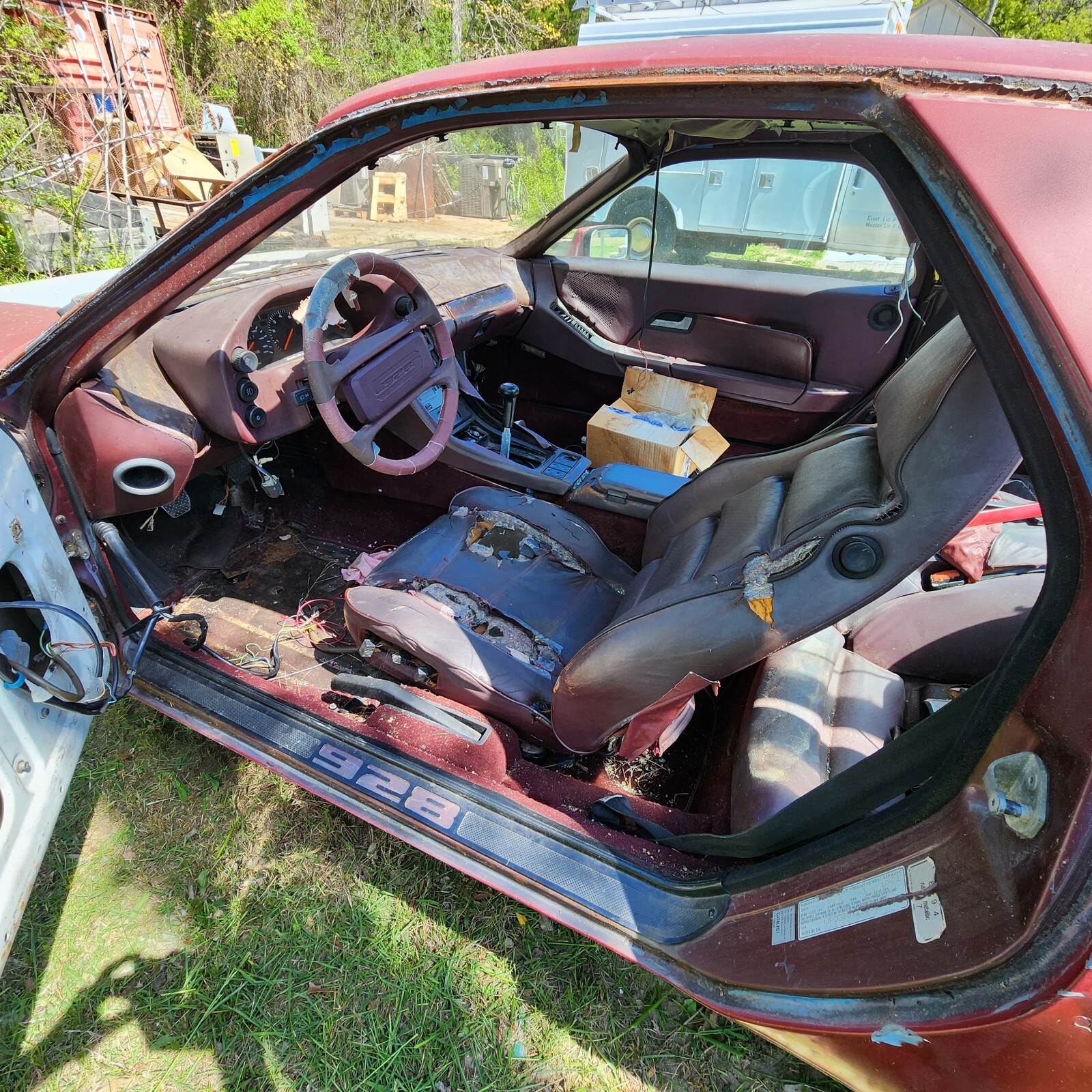 Porsche-928-1983-Coupe-6