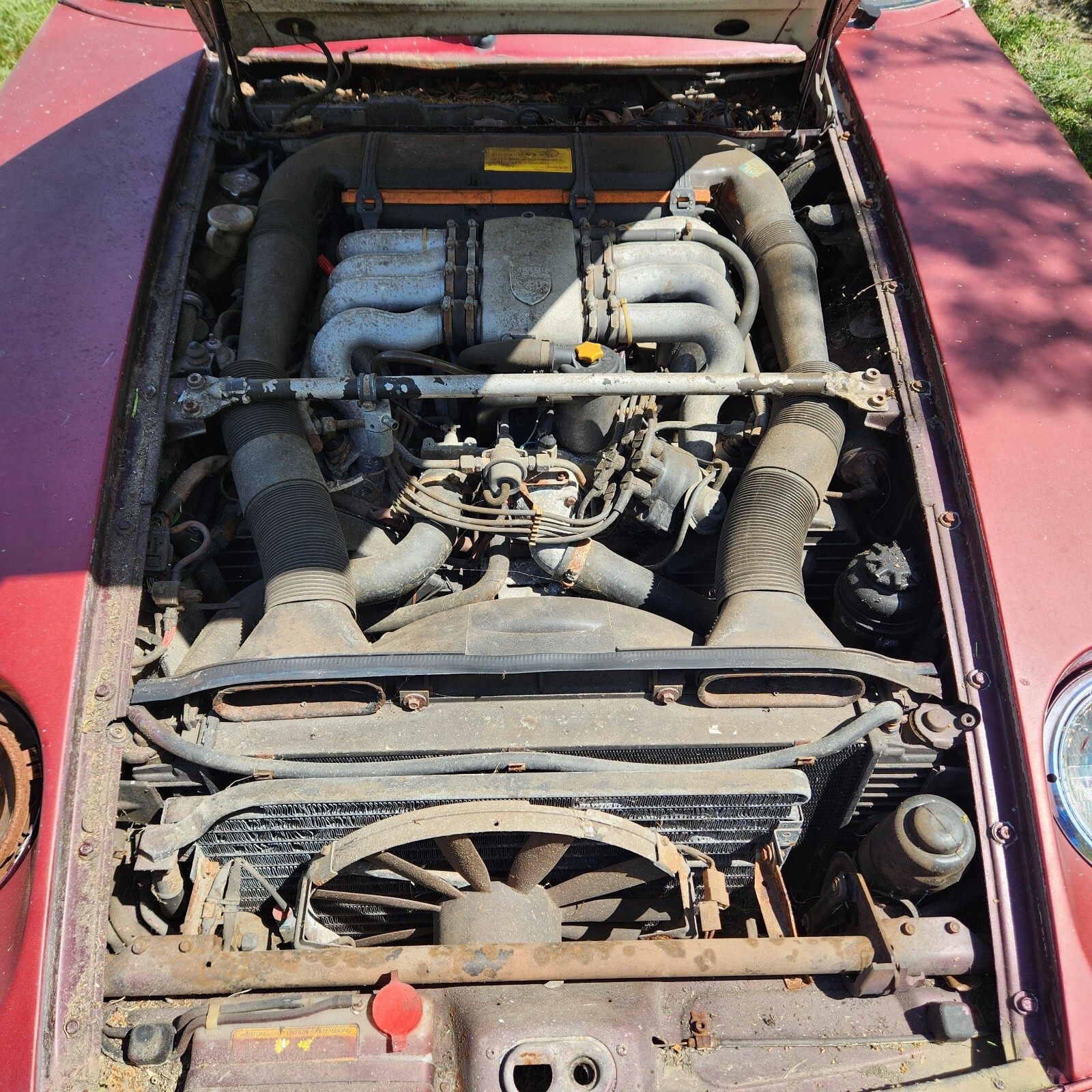 Porsche-928-1983-Coupe-9