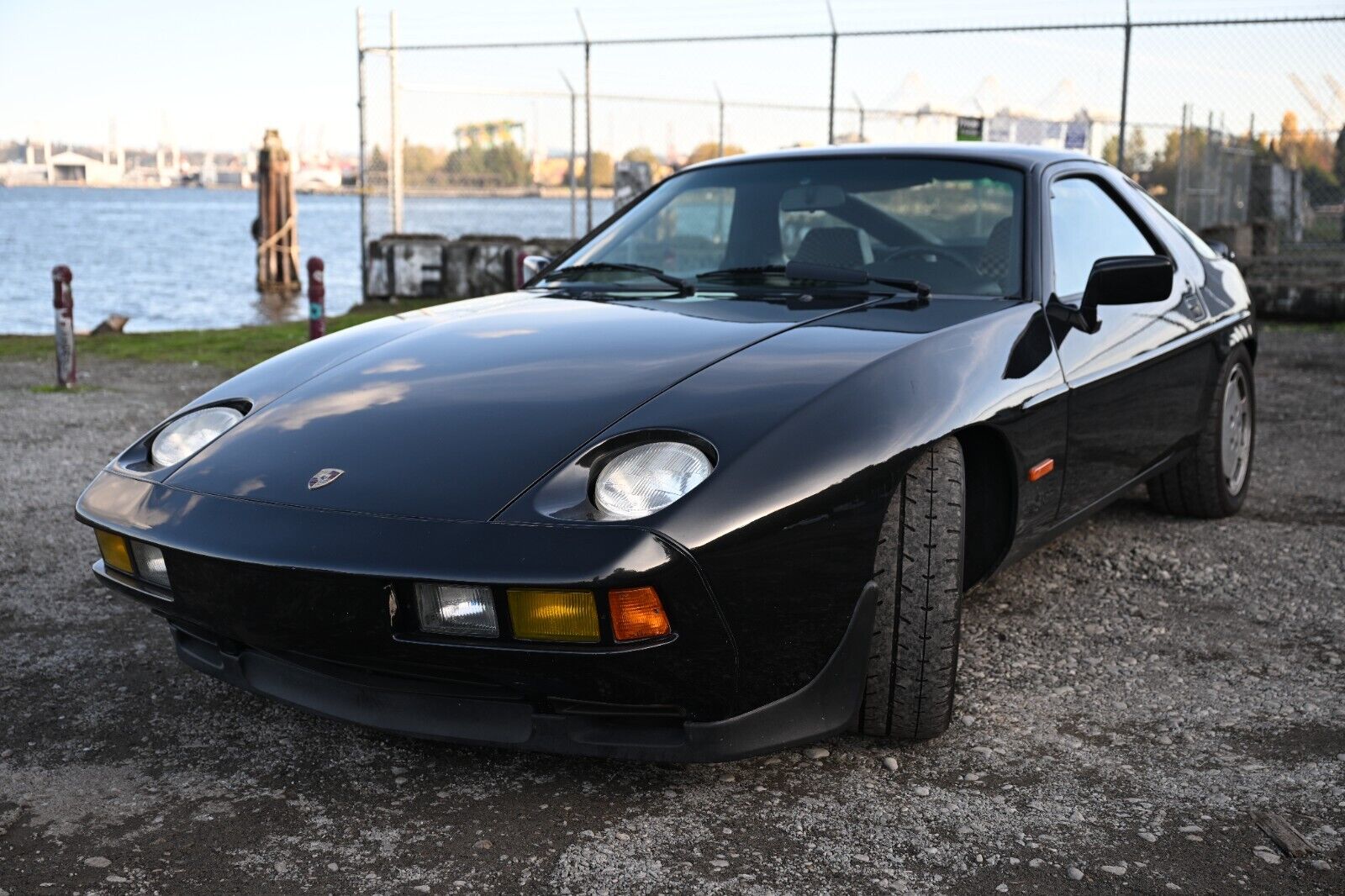 Porsche 928 1984 Coupe