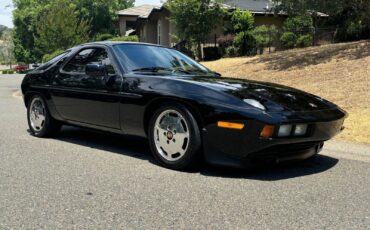 Porsche-928-1985-Coupe-1