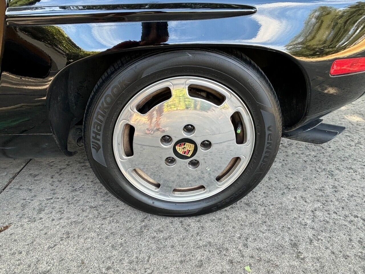 Porsche-928-1985-Coupe-27