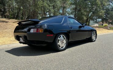 Porsche-928-1985-Coupe-5