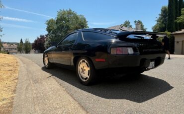 Porsche-928-1985-Coupe-7