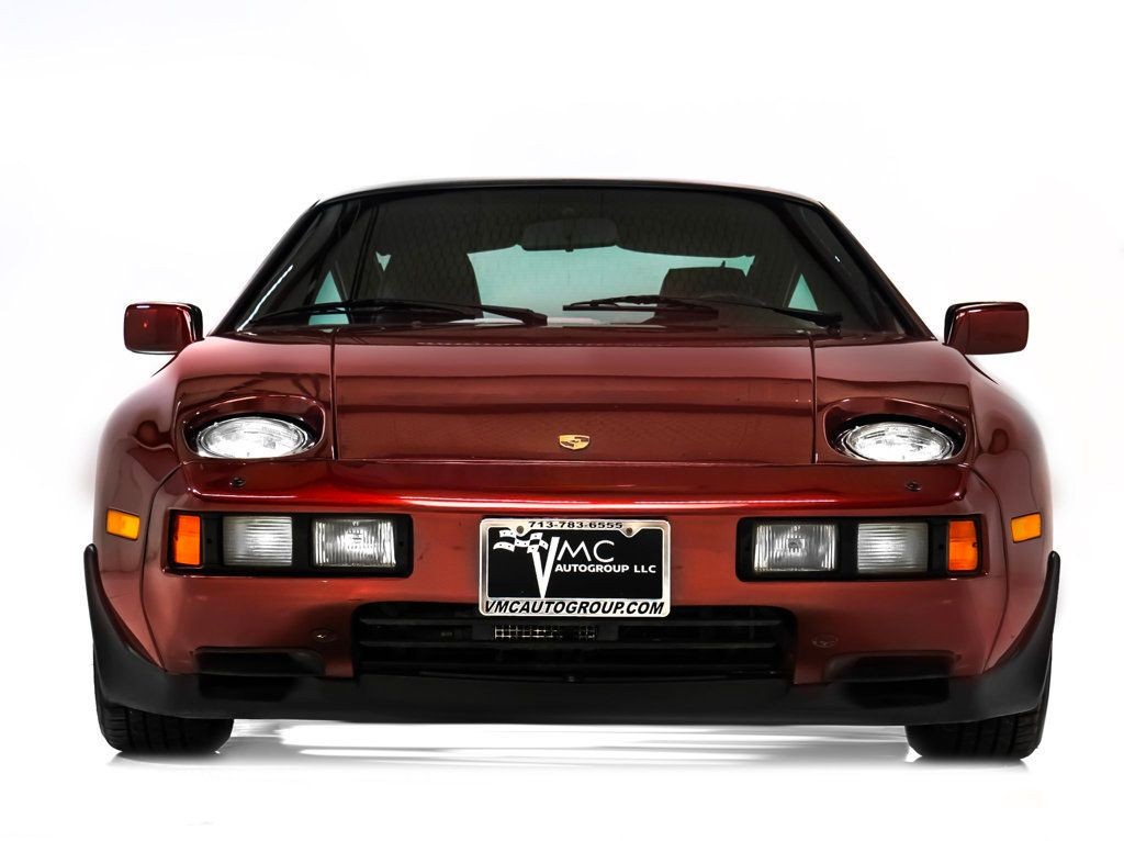 Porsche-928-1985-Coupe-9
