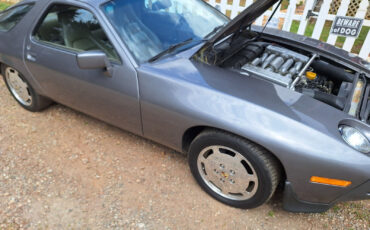 Porsche-928-1986-Coupe