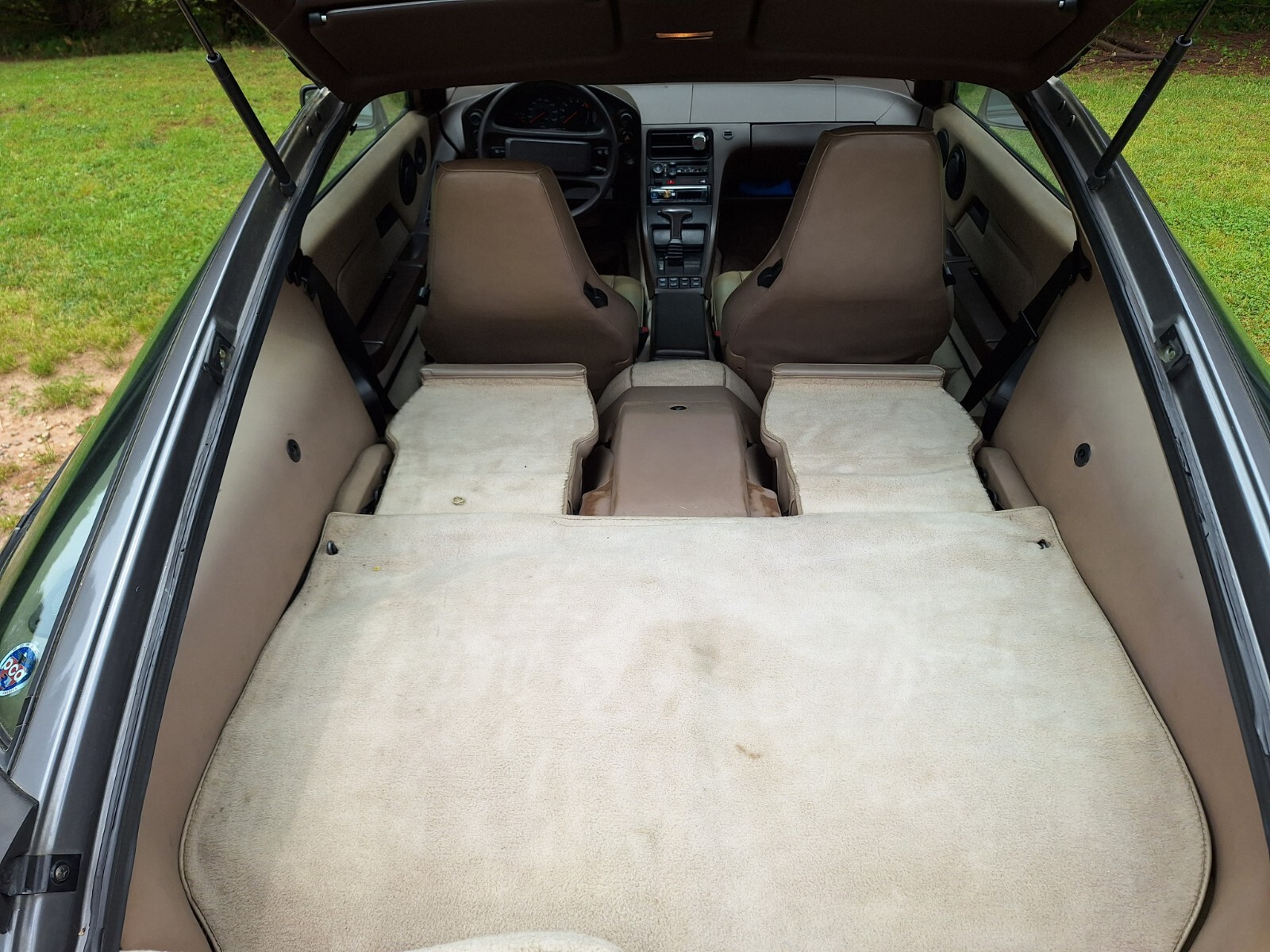 Porsche-928-1986-Coupe-4