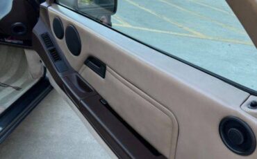 Porsche-928-1986-grey-18