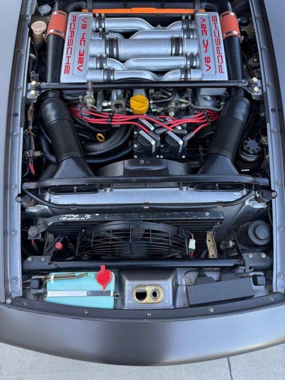 Porsche-928-1986-grey-23