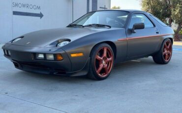Porsche-928-1986-grey-4