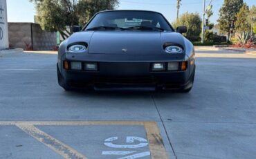 Porsche-928-1986-grey-5