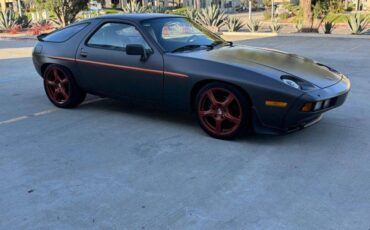 Porsche-928-1986-grey-8