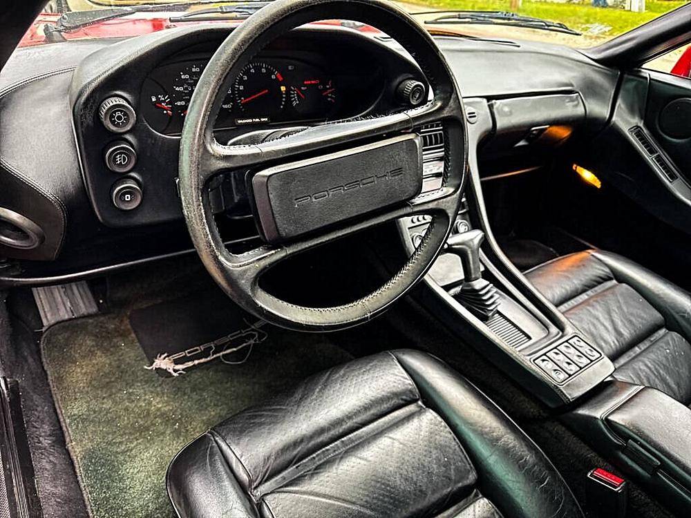 Porsche-928-1986-red-11