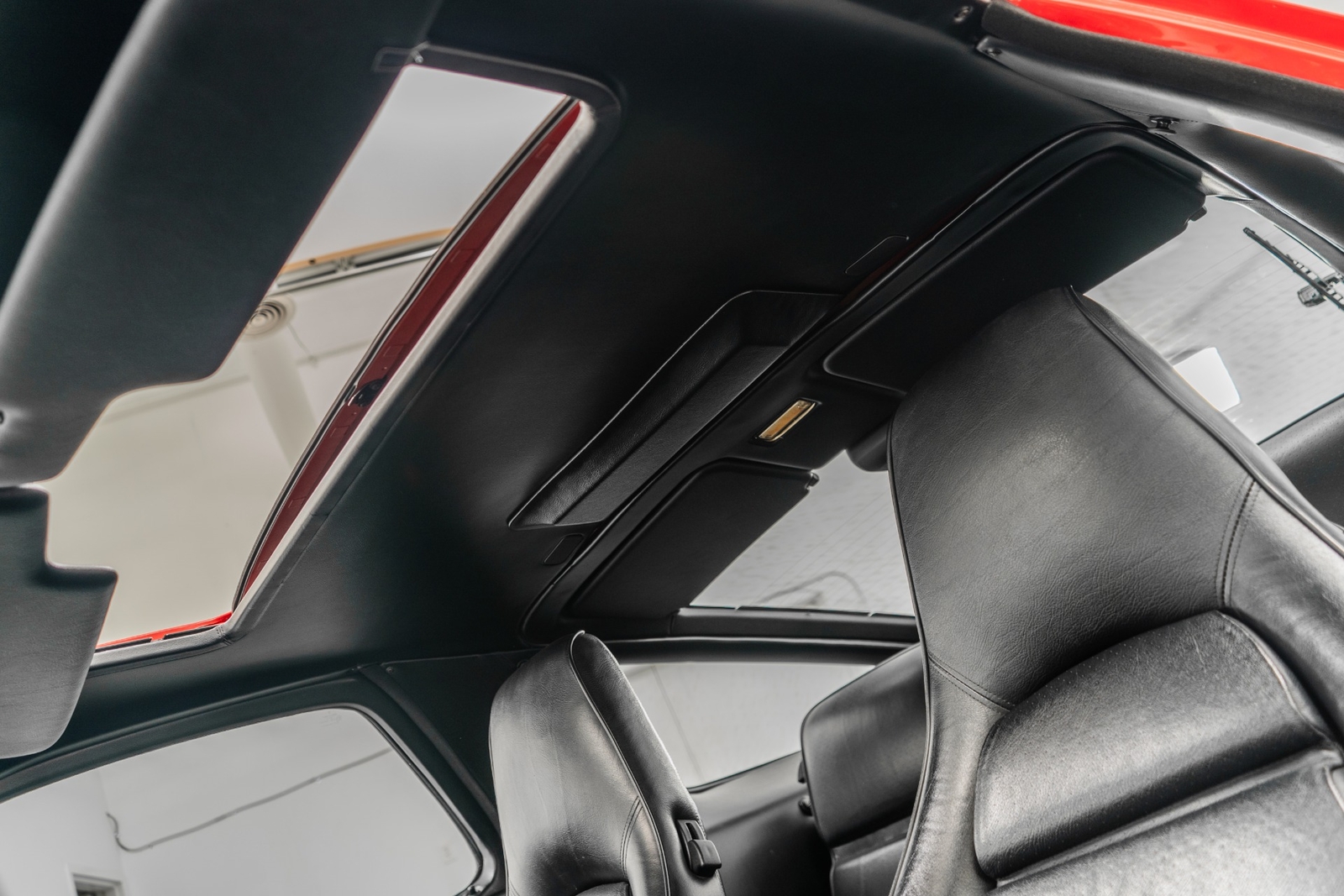 Porsche-928-1987-Hatchback-16