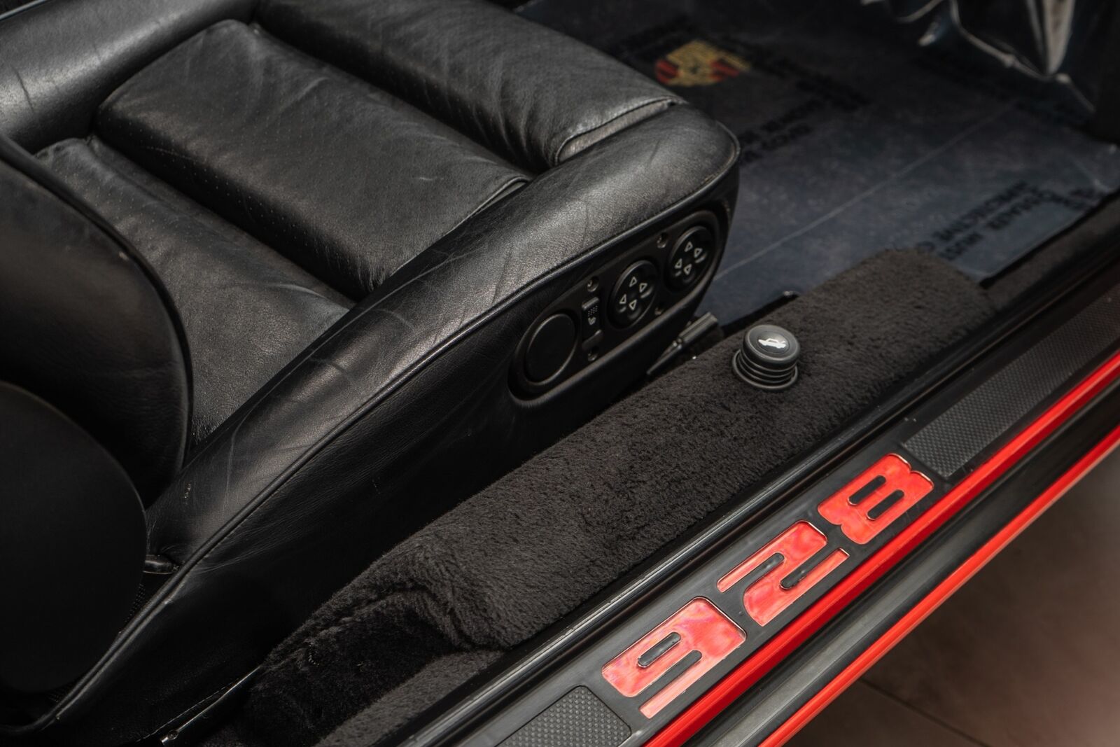 Porsche-928-1987-Hatchback-24